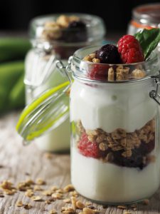 yogurt with granola and fruit