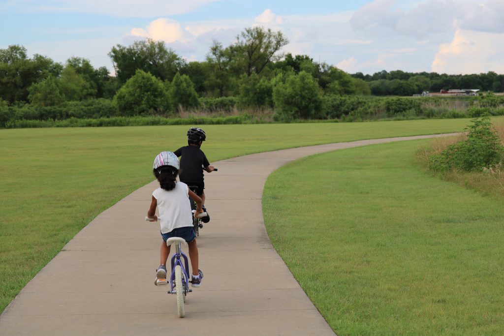 children riding bikes 